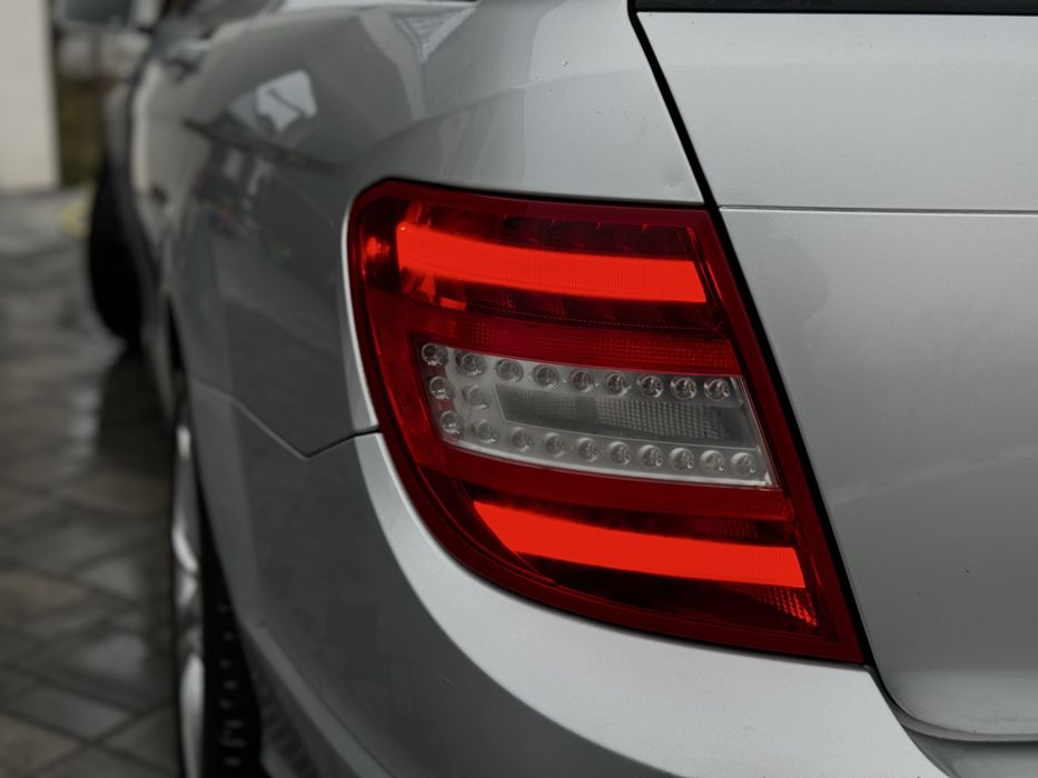 Mercedes Benz C200 / w204 facelift / Automat / Cash sau rate