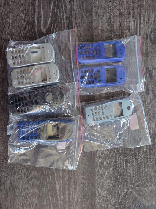 Чисто нови панели за стари телефони