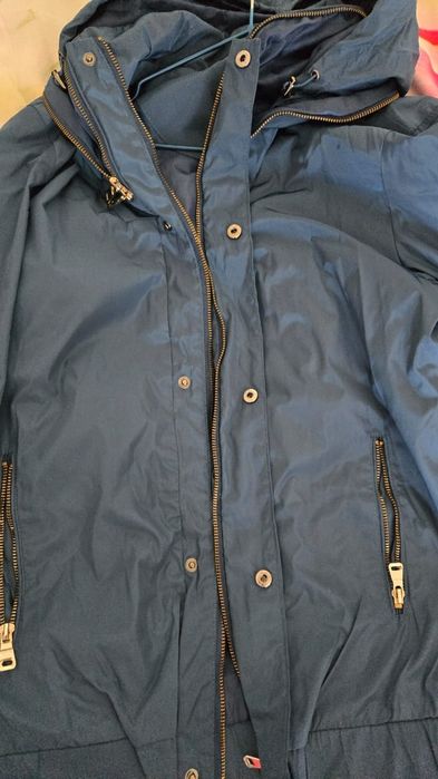 Продам фирменную ветровку