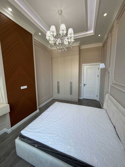 Продается 2-х комнатная квартира на Чинабаде на 1-м этаже