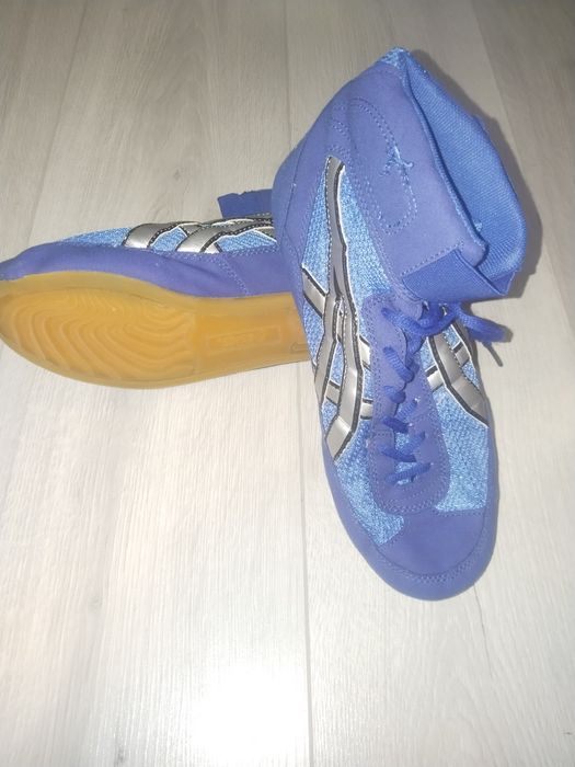 Борцовки  продам