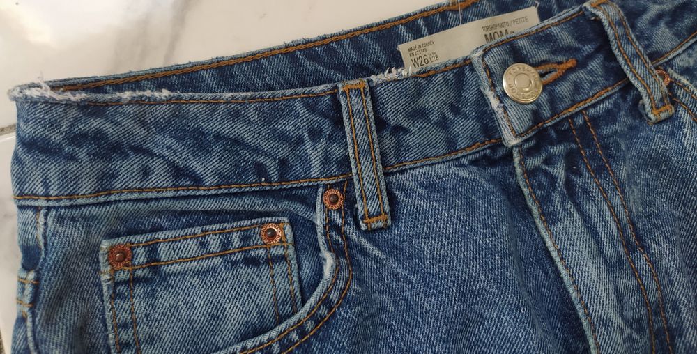 Blugi de damă mărimea S