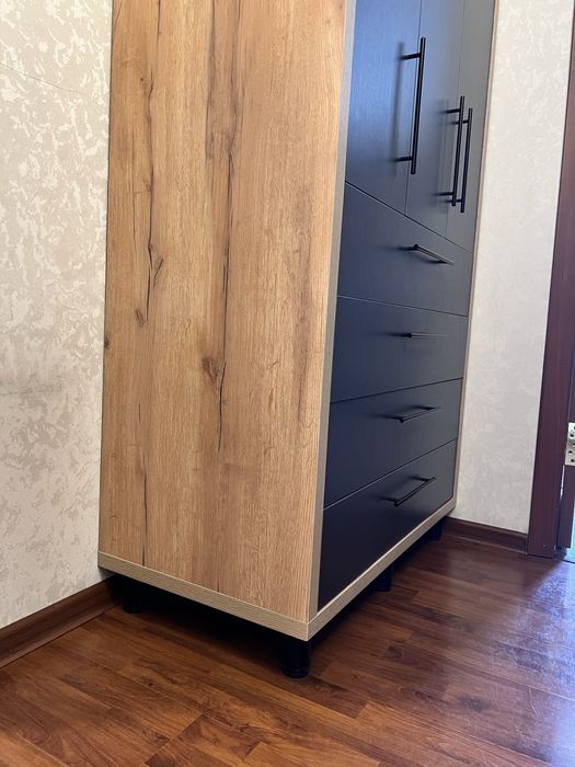 Продам прихожный шкаф