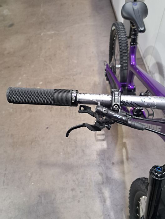 Nukeproof Giga 297 Fast Edition