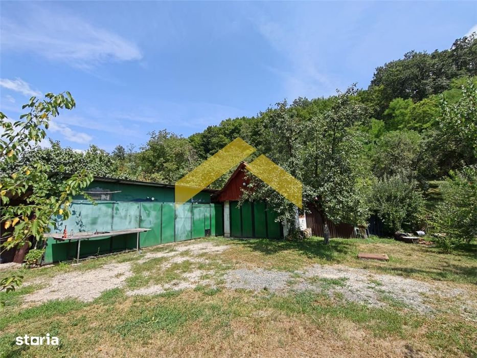 Casa de vanzare in Comuna Savarsin, sat Cuias