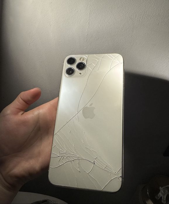 Айфон 11 про макс 64 гб