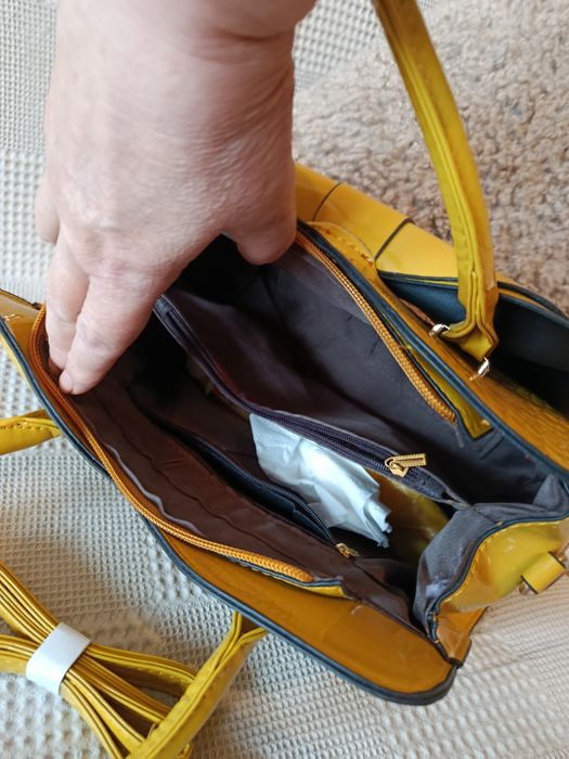 Сумка женская лаковая