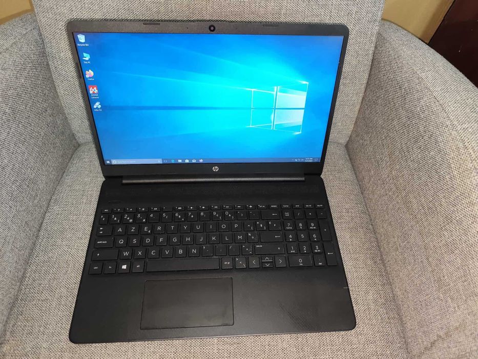 Laptop HP 15S-EQ1, Athlon Silver 3050U, 8Gb,SSD240 Gb,full HD!Garantie