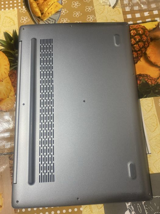 Noutbook itel amerekanskey