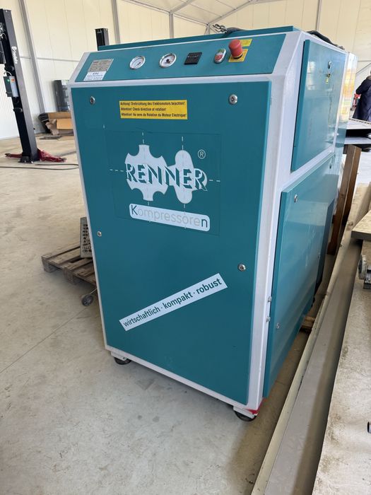 Compresor aer cu surub Renner