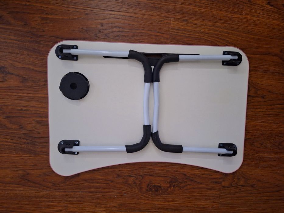 Складной столик — стильный и компактный! Легко складывается, идеален