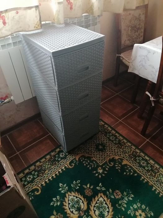 Пластиковый комод