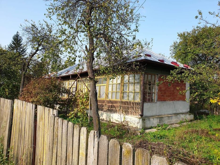 Casă + 2.640 mp teren intravilan – Meri, comuna Drăgănești, Prahova