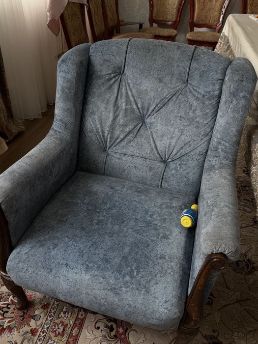 Диван (чистое дерево)