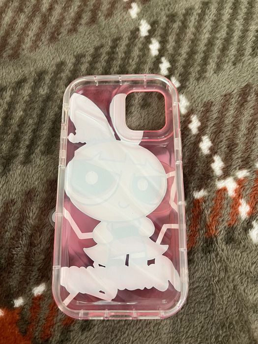 Продам чехол IPhone 12