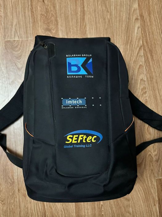 Фирменный рюкзак бу