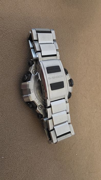 Продавам Casino G-Shock MTG-B3000D