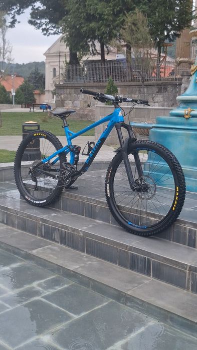 Bicicleta Marin custom full suspension