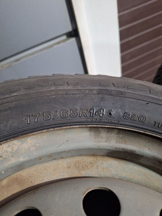 Продам шину 175/65R14