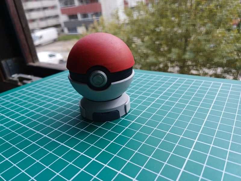 Pokeball Display with Charmander Figure + Stand & Showcase Case