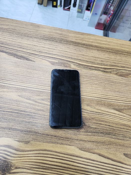 Iphone 11  64GB/67% емкость