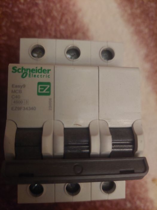 Автоматы 380В и один дифференциальный