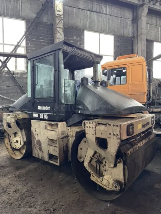 Каток volvo DD95,2005 год