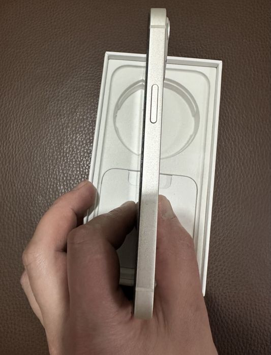 iPhone 13 white 128