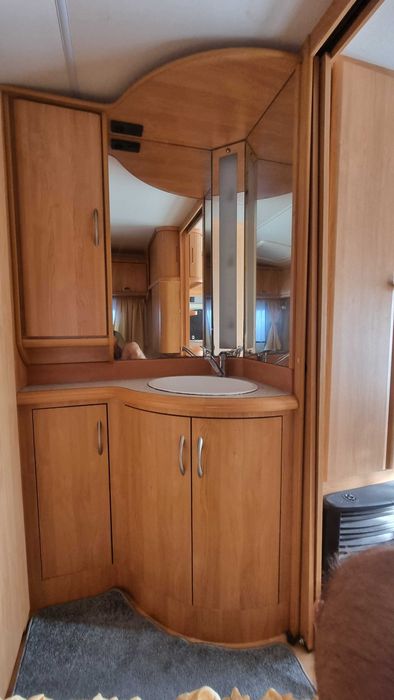 Rulotă HOBBY 460 excellent de luxe 2002