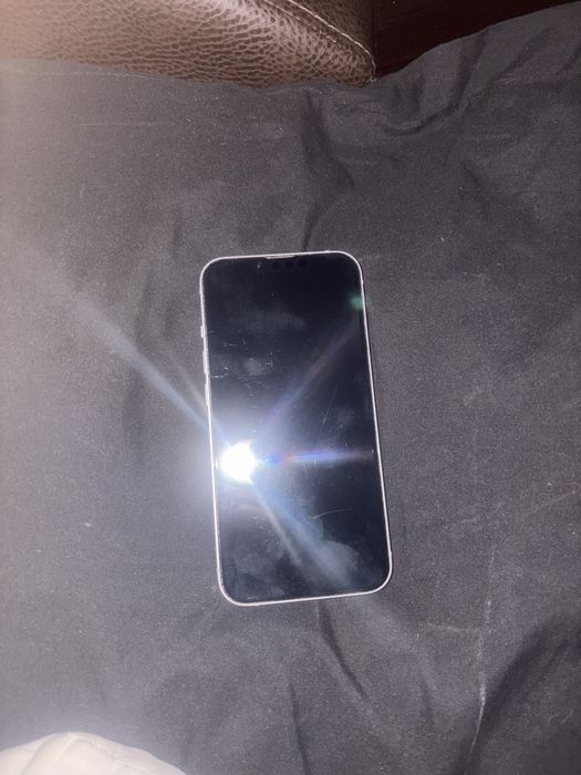 Продаю айфон 14