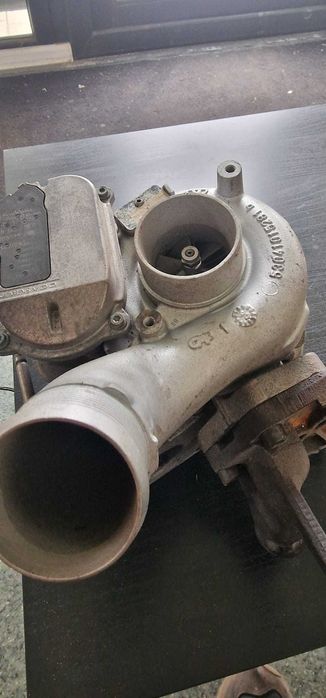 Turbina VW Touareg 3.0 TDI cod turbina 059145715F