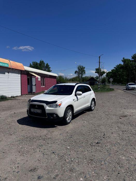 Митсубиси asx 2011 года