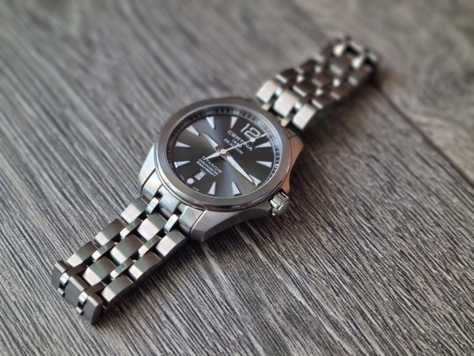 Certina Men's DS Action Watch Grey Dial Titanium ,din titan