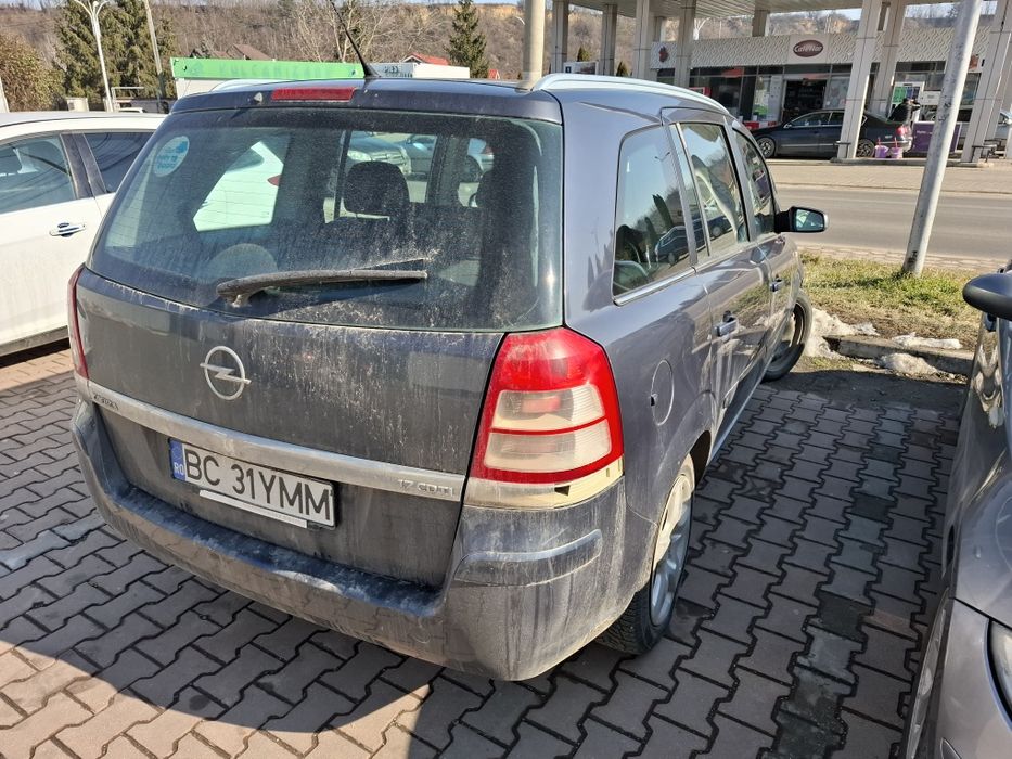 Opel Zafira B  2009