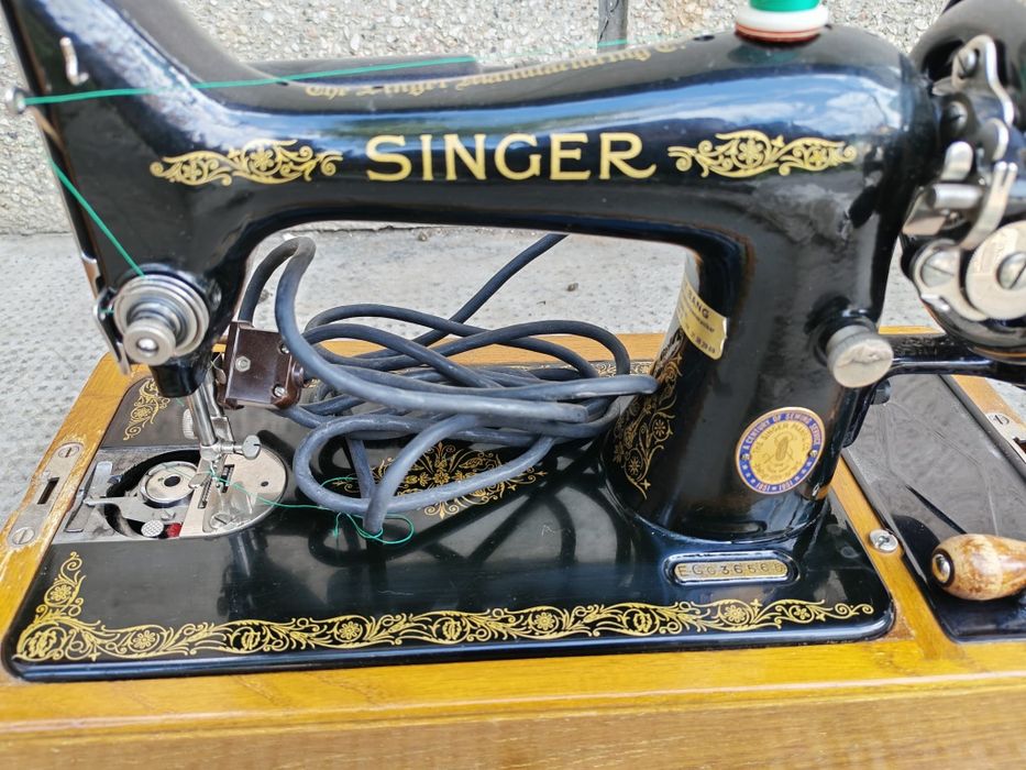 Mașina de cusut Singer