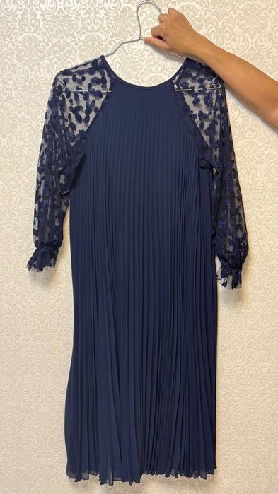 Продам красивые платья на выбор