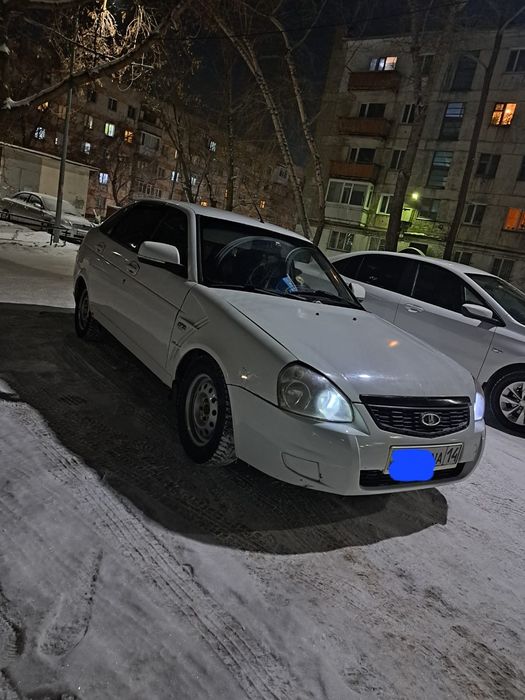 Продам машыну приору