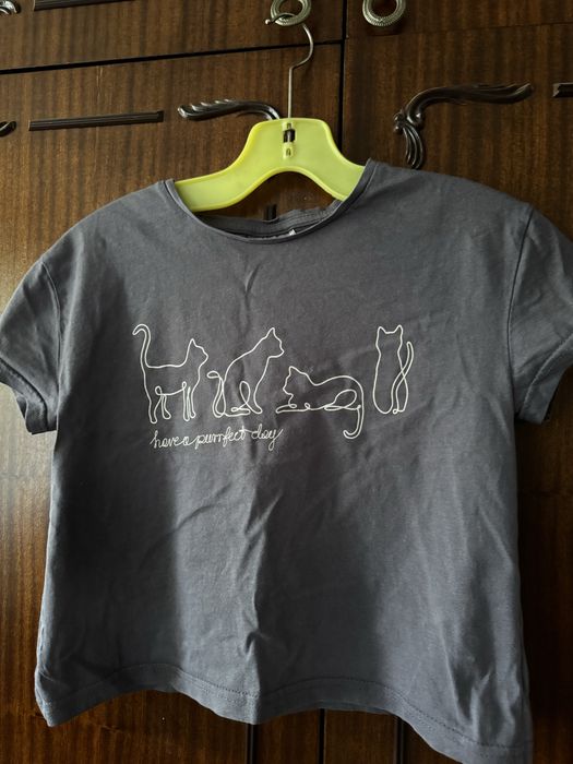 Тениски, размери S/XS - всяка тениска е по 4€