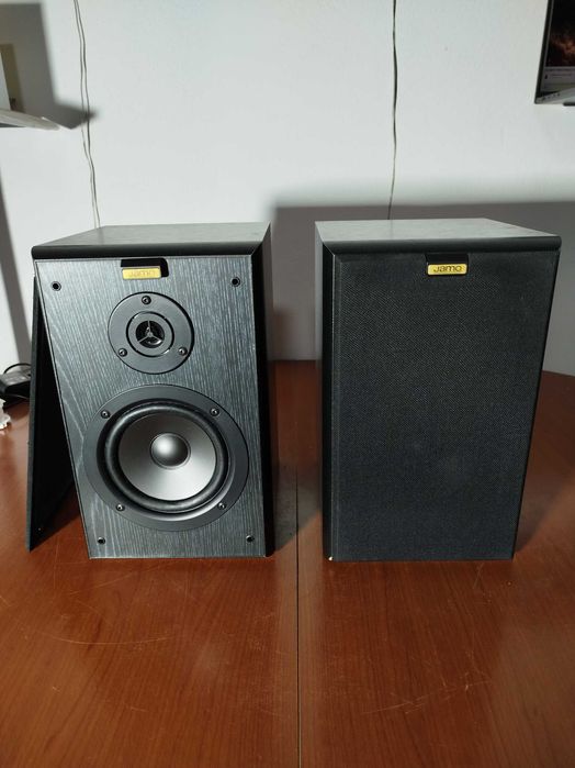 Superbe boxe raft JAMO model: CREDO 8O. 6 Ohm. Made in Danemark.