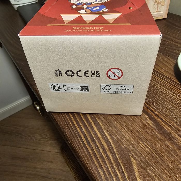 Blind Box от Pop mart серия WHY SO SERIOUS