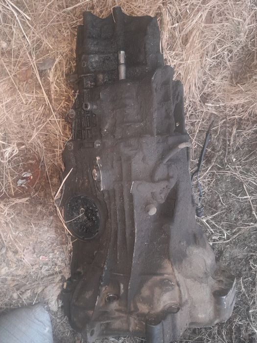 Продам коробку от ауди 100