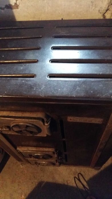 Sobă VESTA  şi una mai micuță