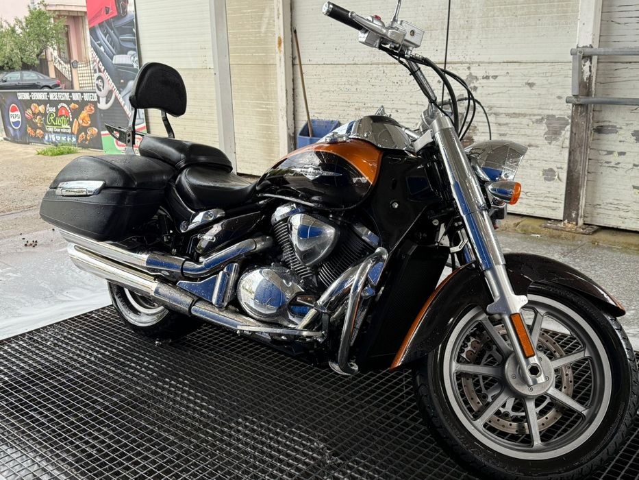 Suzuki VL1500 C90
