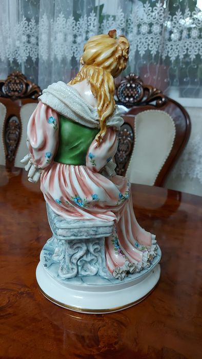 Фарфор статуэтка аниквар