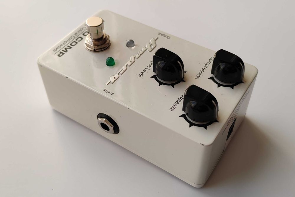 Ampeg Opto Comp (аналогов оптичен компресор)