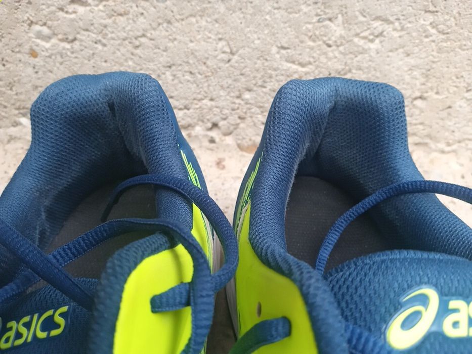 Маратонки Асекс.почти нови .