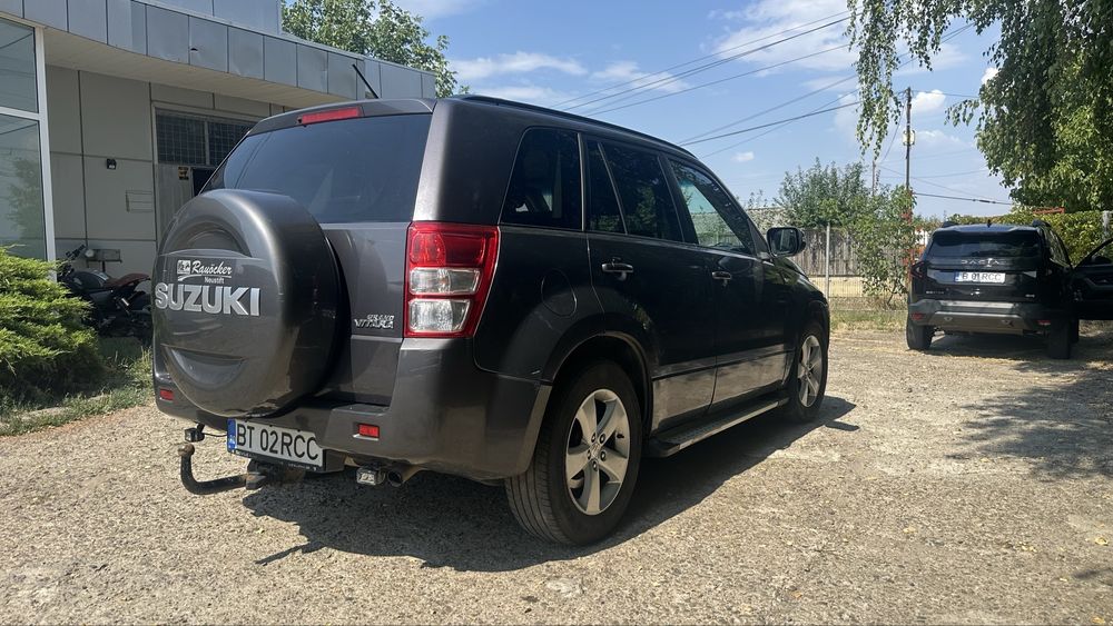 Suzuki grand vitara 2012