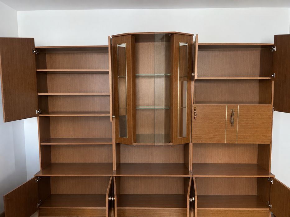 Vand biblioteca/vitrina lemn