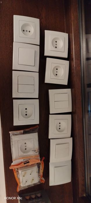 Споты и ключатели