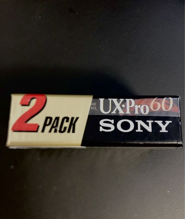 Vând 2 casete audio Sony UX-Pro 60 minute complet noi, sigilate